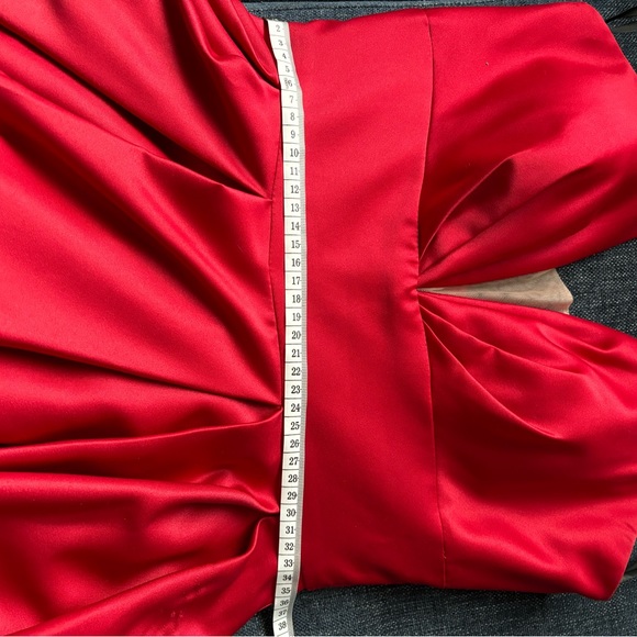 Laura grad dress size 4, - Picture 3 of 4